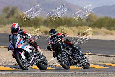 media/Oct-08-2022-SoCal Trackdays (Sat) [[1fc3beec89]]/Turn 10 (945am)/